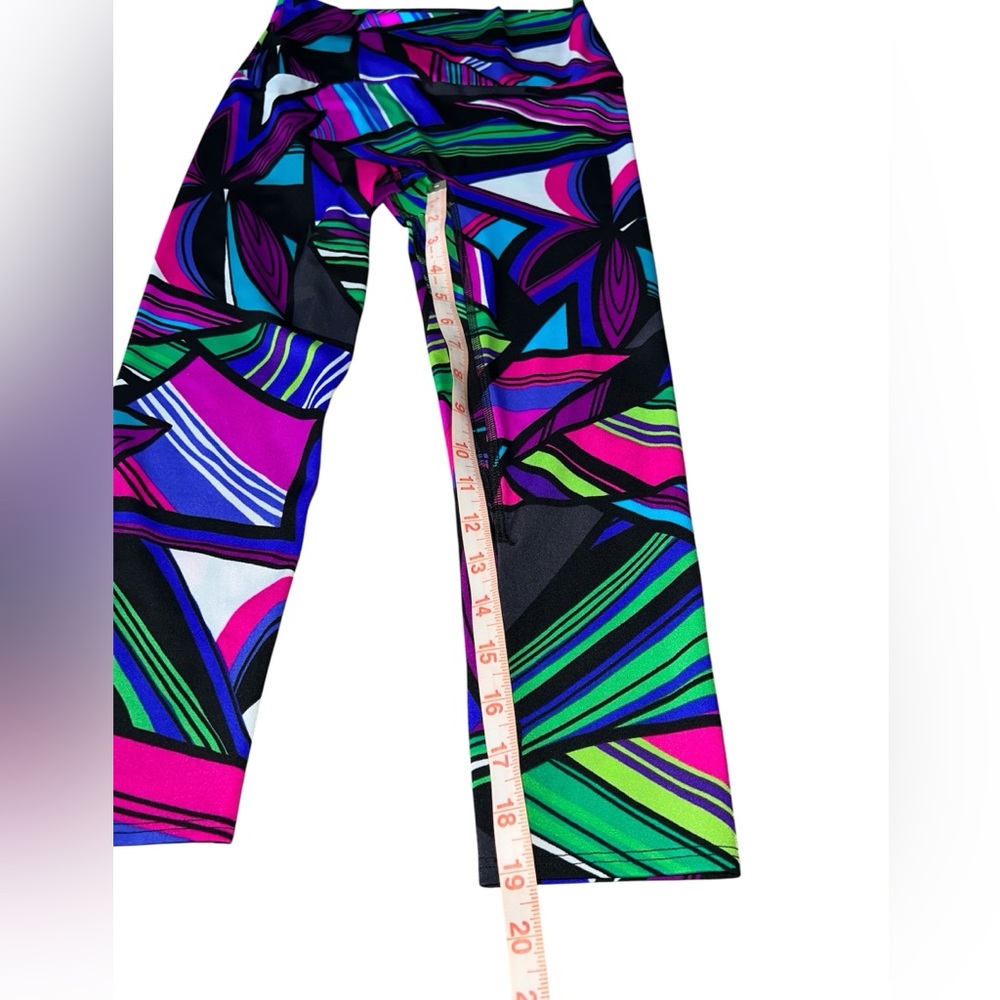 K-DEER WOMEN’S high waist geometric colorful pattern size MEDIUM 18” inseam - Picture 3 of 6